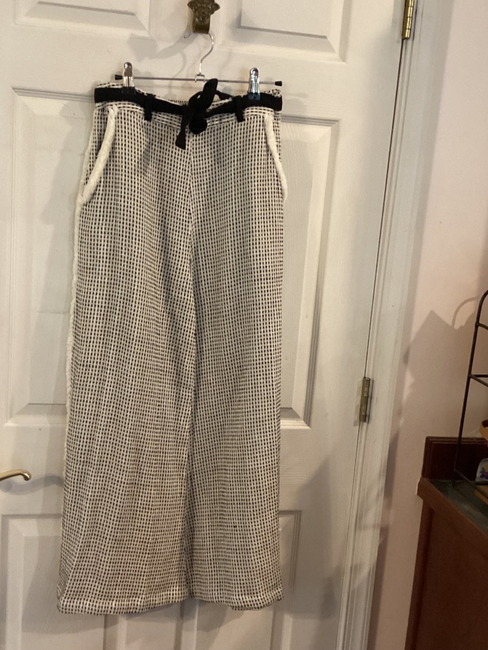NWT POL BLACK AND CREAM SPARKLE FRINGE PANTS SMALL